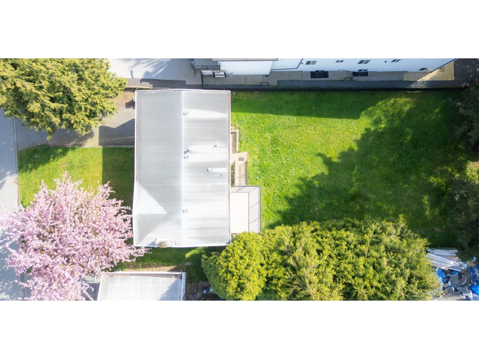 2803 BABICH STREET Image 34