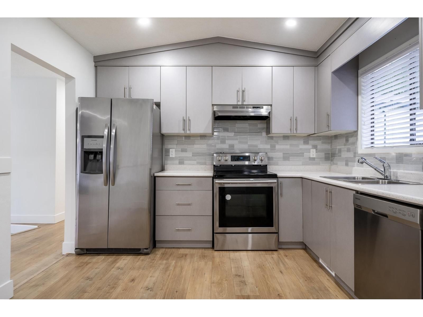 2803 BABICH STREET Image 7