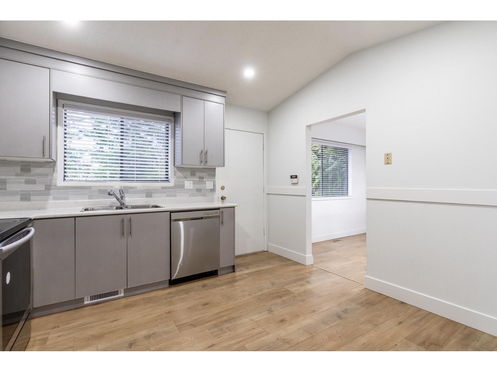 2803 BABICH STREET Image 8