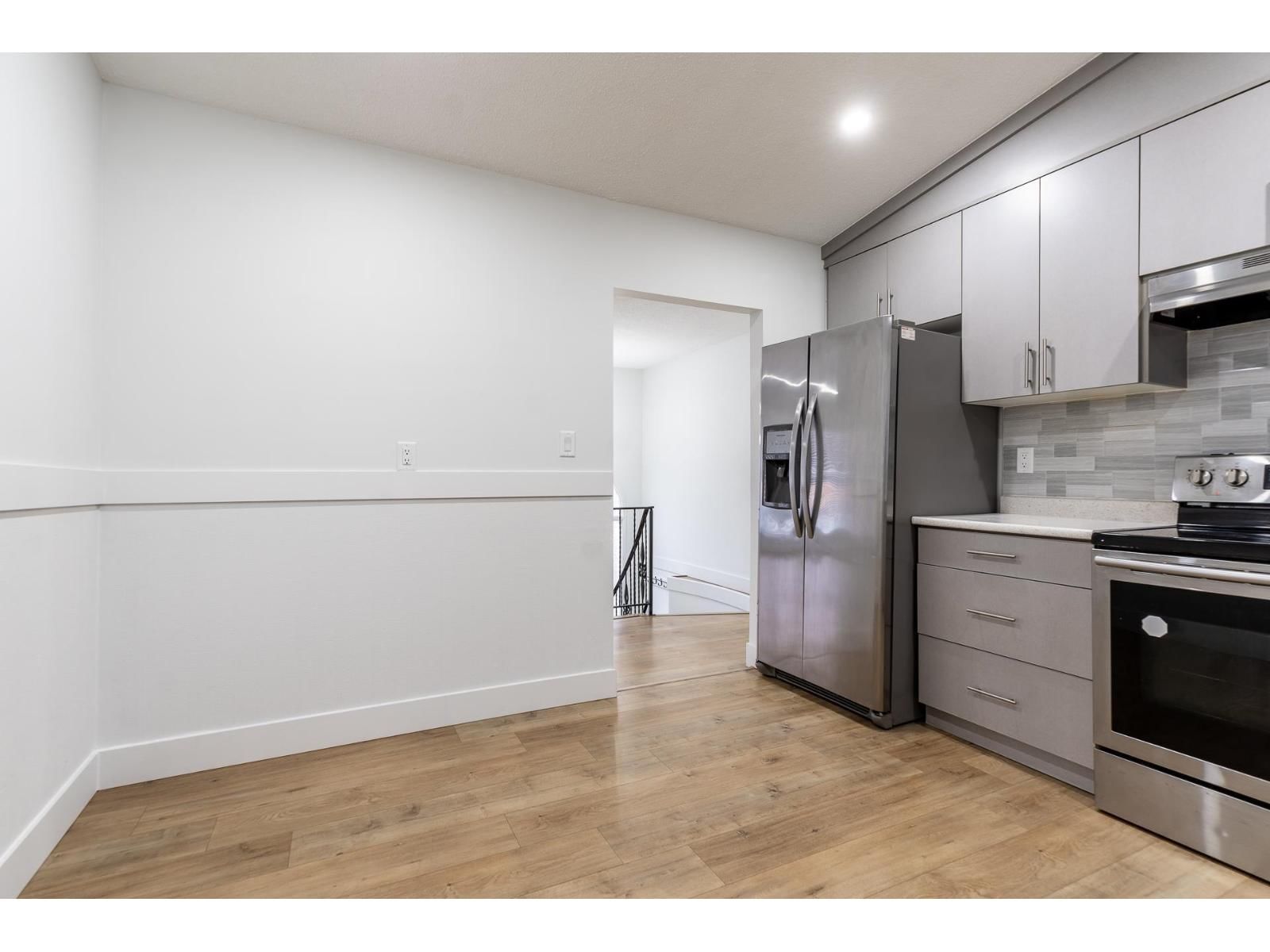 2803 BABICH STREET Image 9