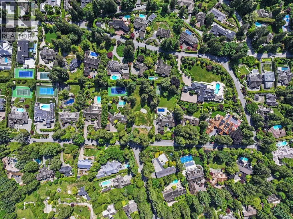 2976 PALMERSTON AVENUE Image 4