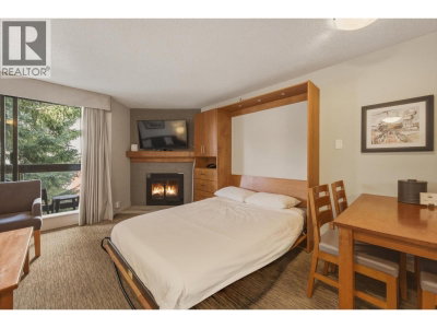 4429 SUNDIAL Place | Whistler British Columbia | Slide Image Twelve