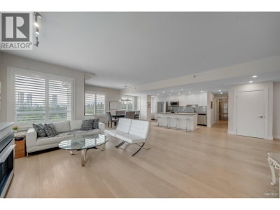 555 AUSTIN Avenue | Coquitlam British Columbia | Slide Image Twelve
