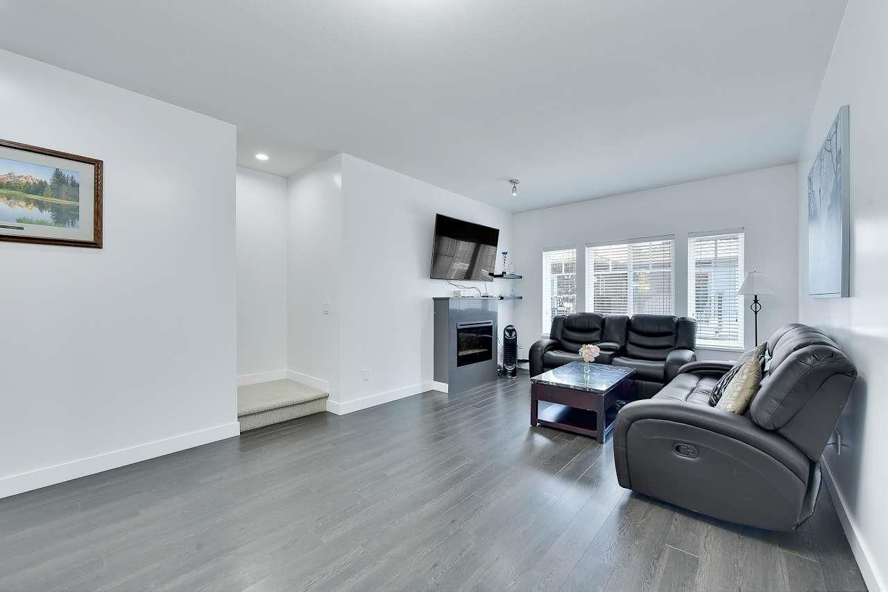 10 - 13864 HYLAND ROAD Image 6