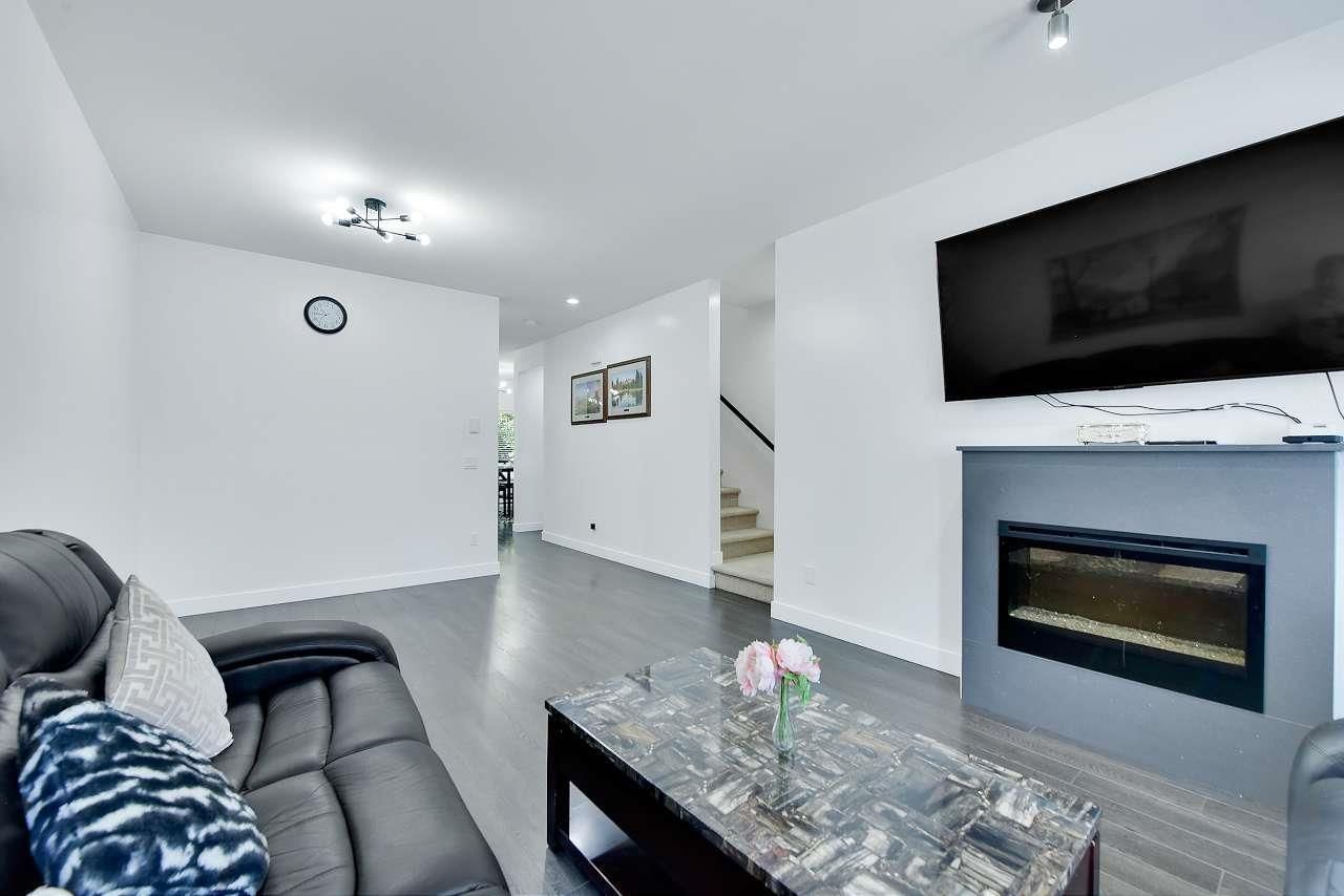 10 - 13864 HYLAND ROAD Image 9