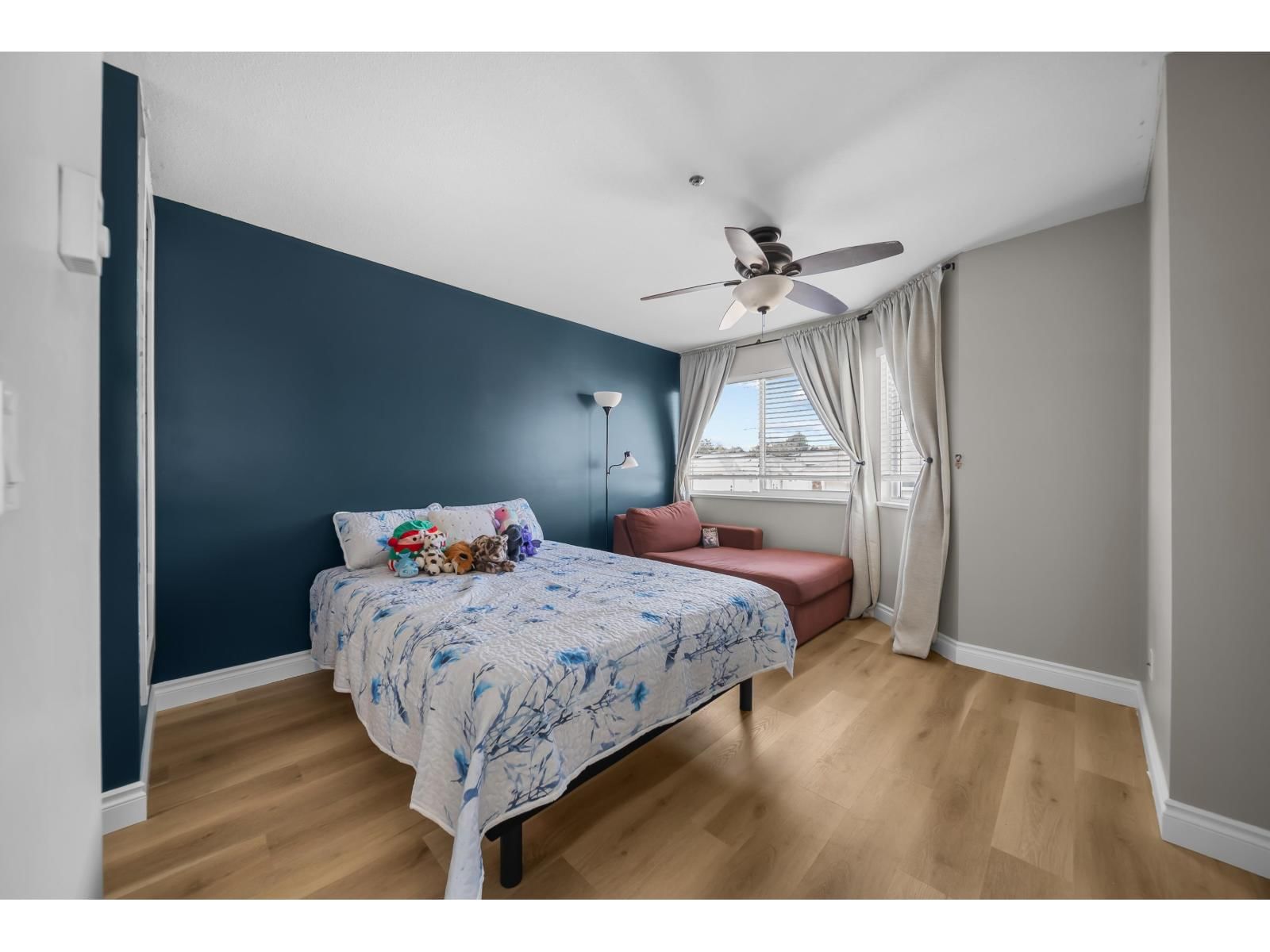 69 - 3087 IMMEL STREET Image 14