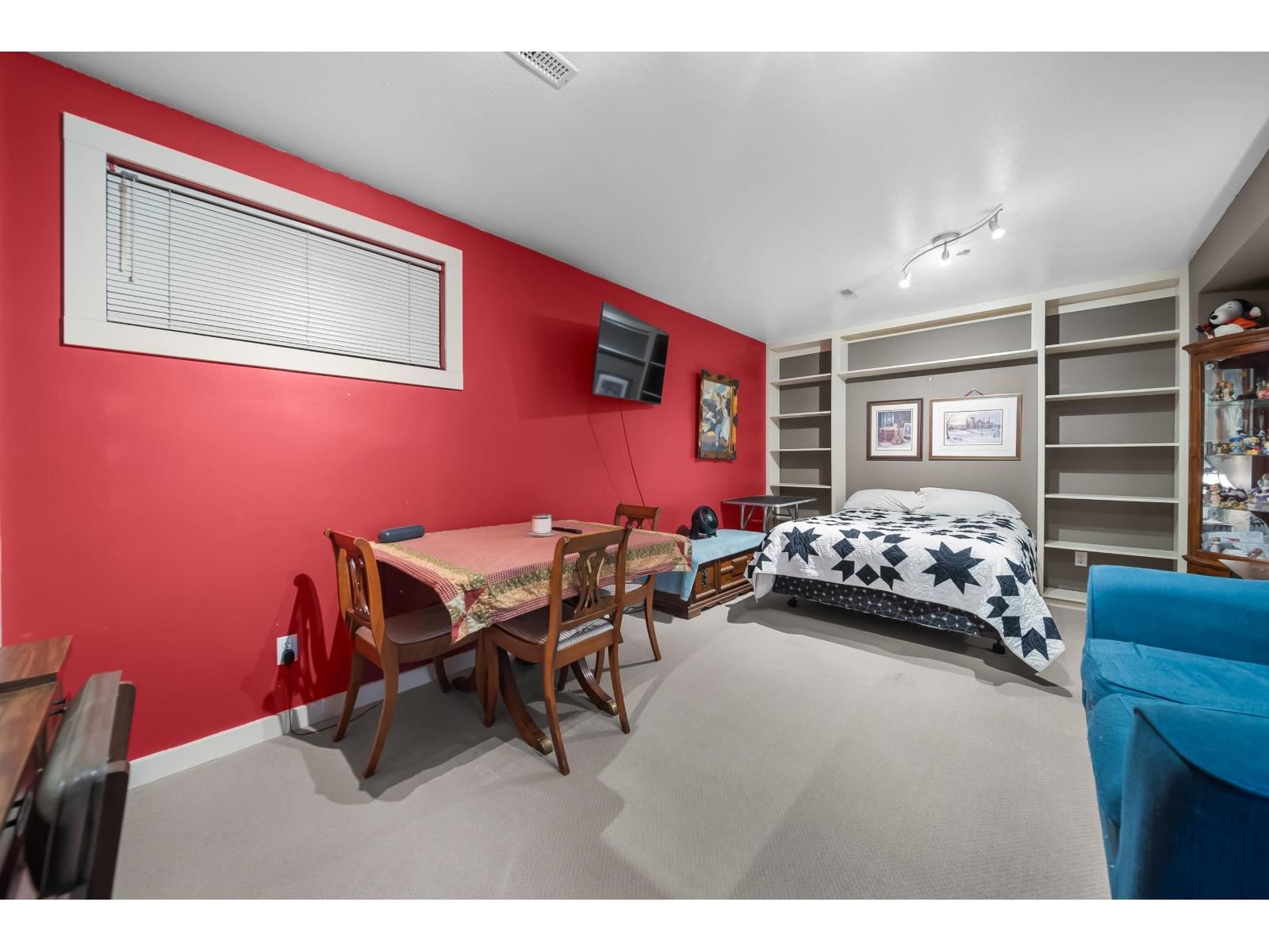 69 - 3087 IMMEL STREET Image 24