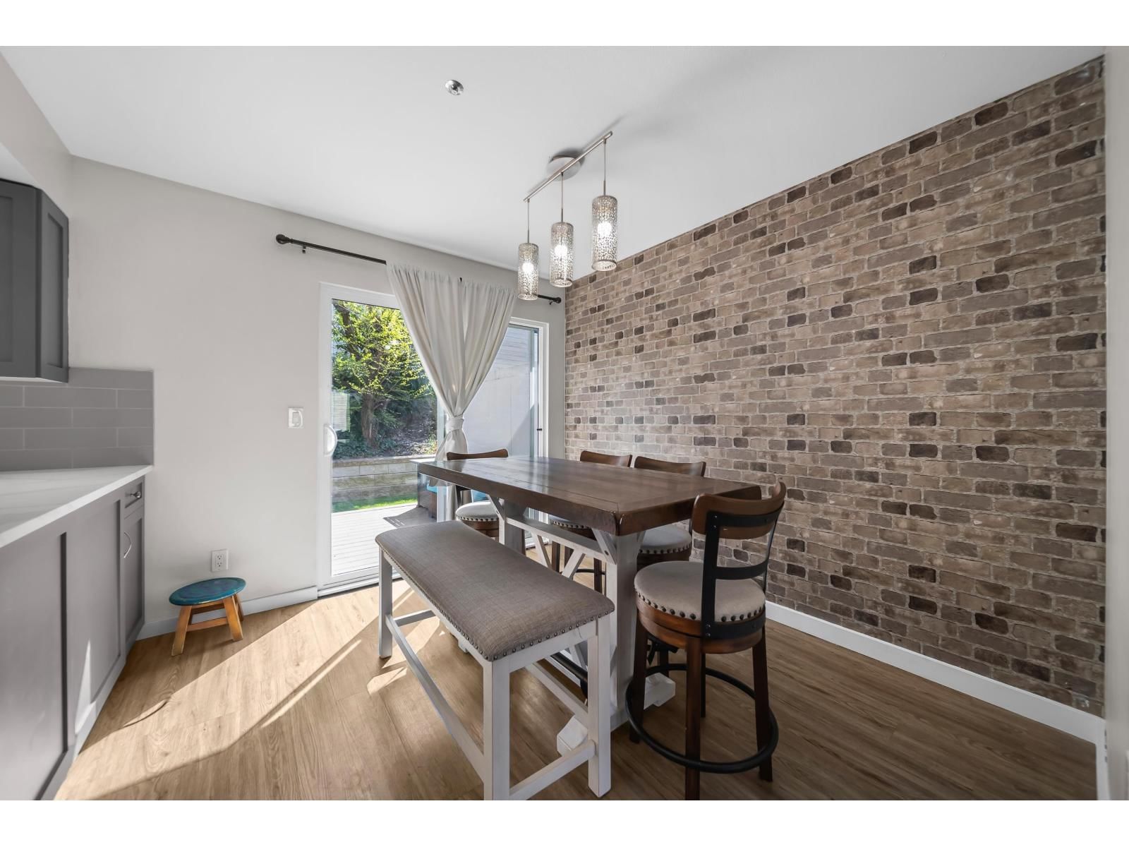 69 - 3087 IMMEL STREET Image 6