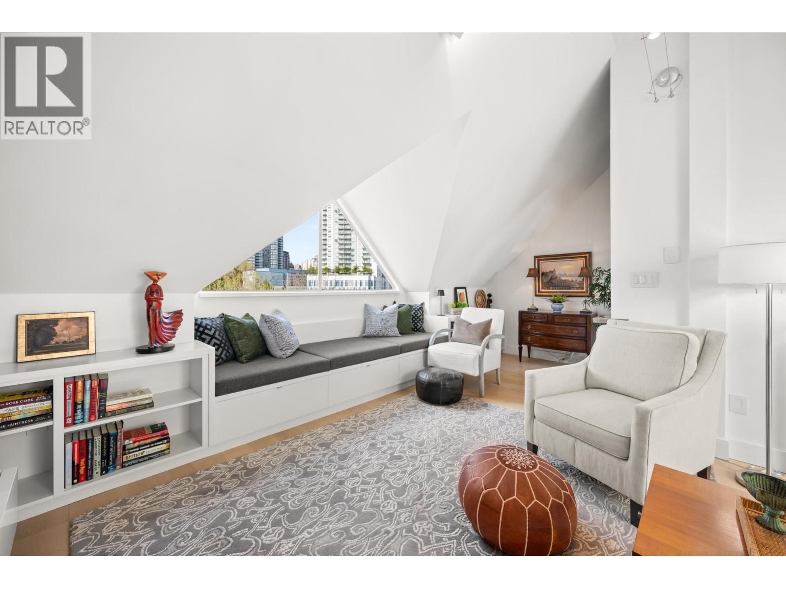 418 - 5 K DE K COURT Image 27