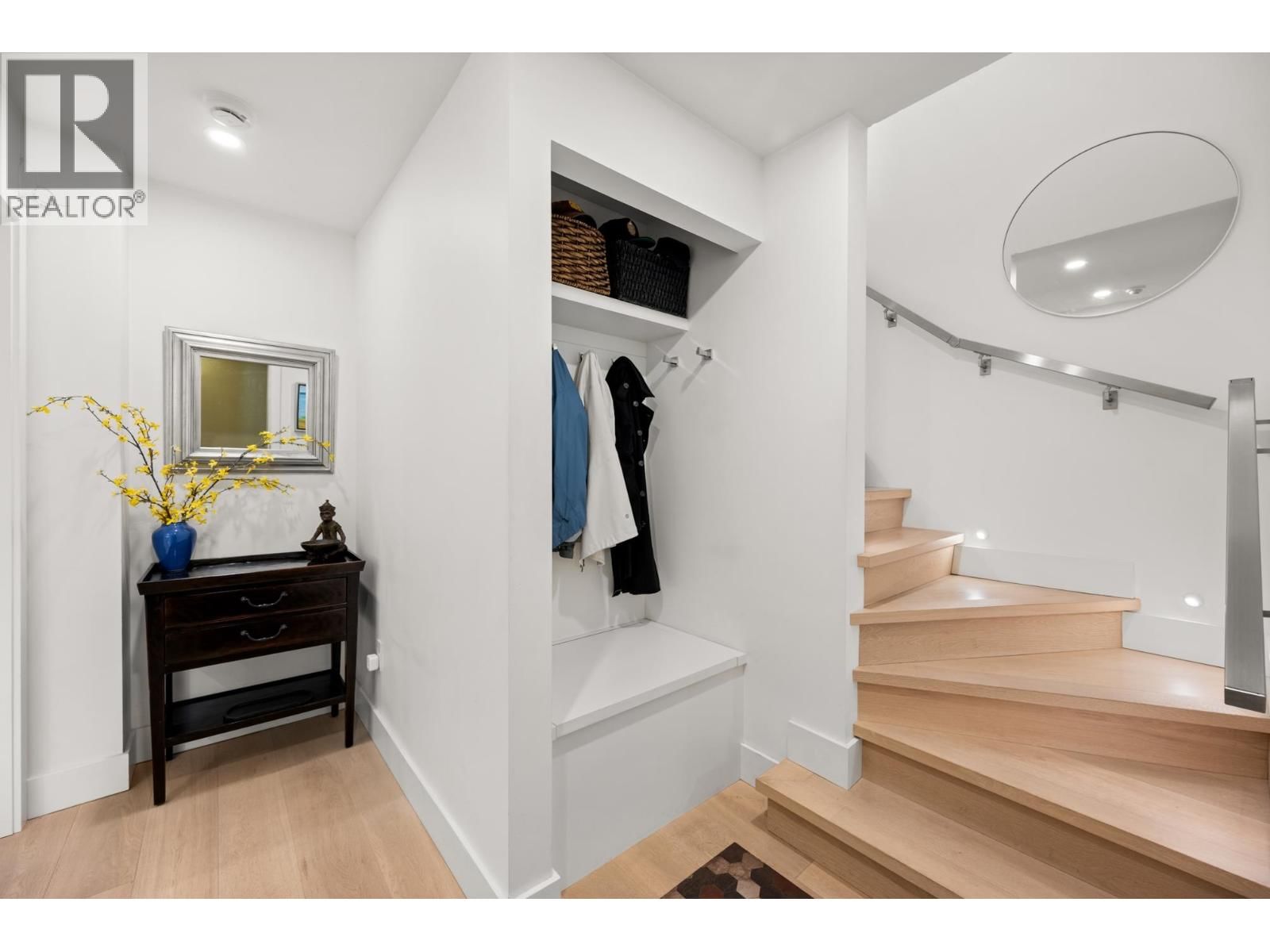 418 - 5 K DE K COURT Image 29