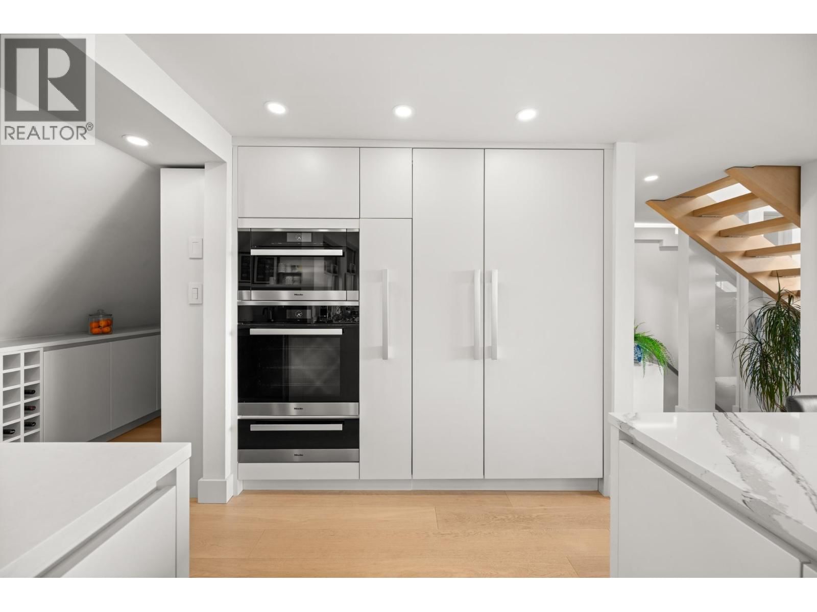 418 - 5 K DE K COURT Image 3