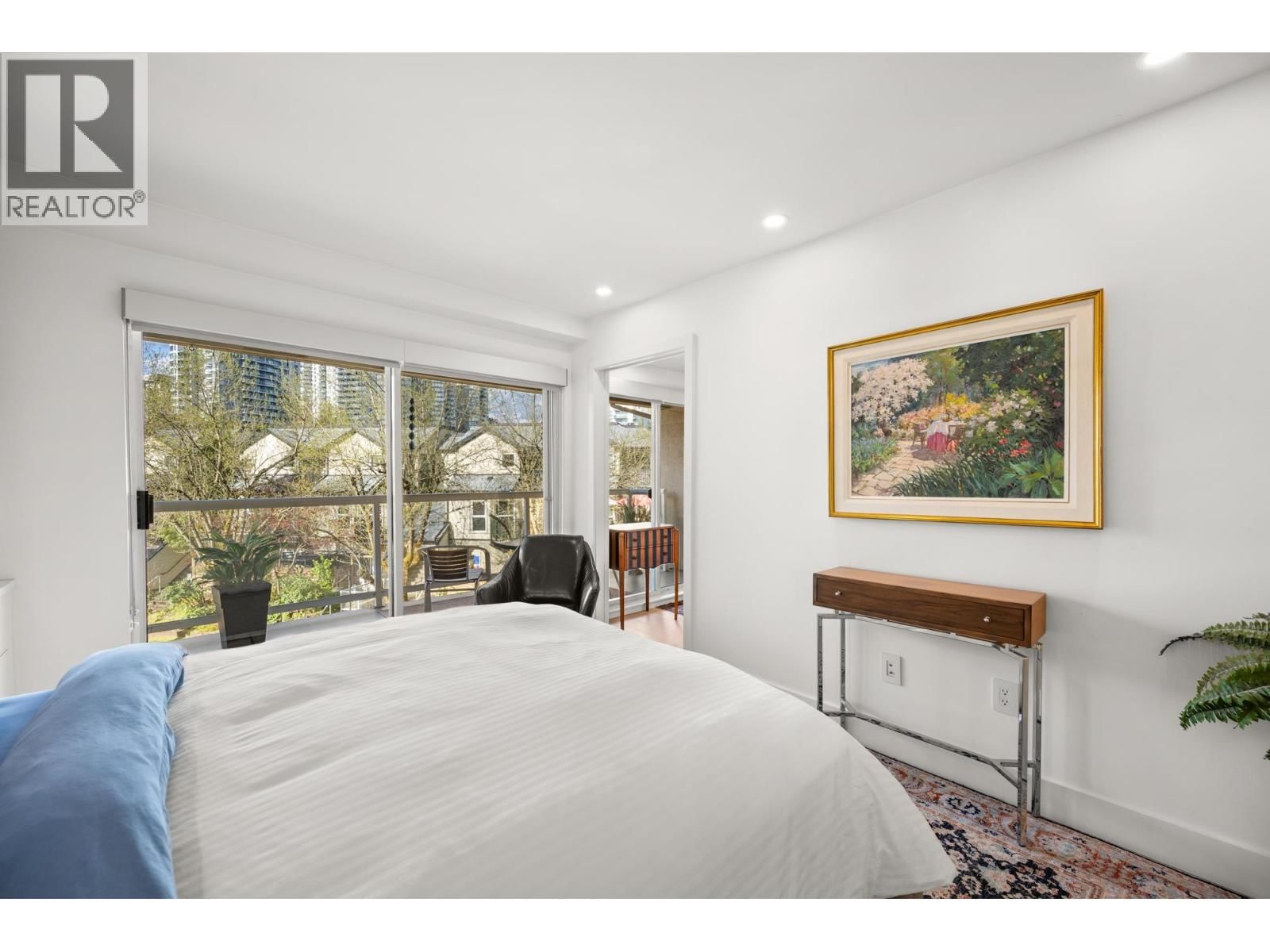 418 - 5 K DE K COURT Image 32