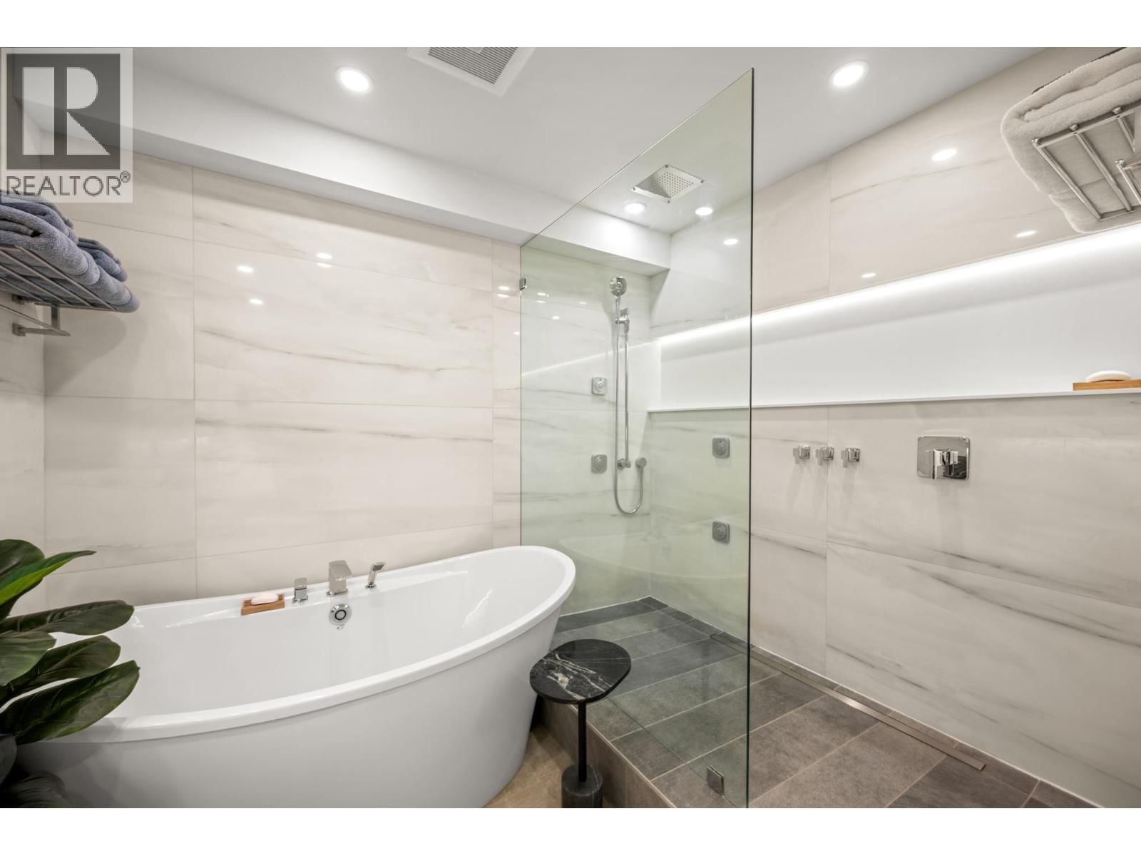 418 - 5 K DE K COURT Image 39