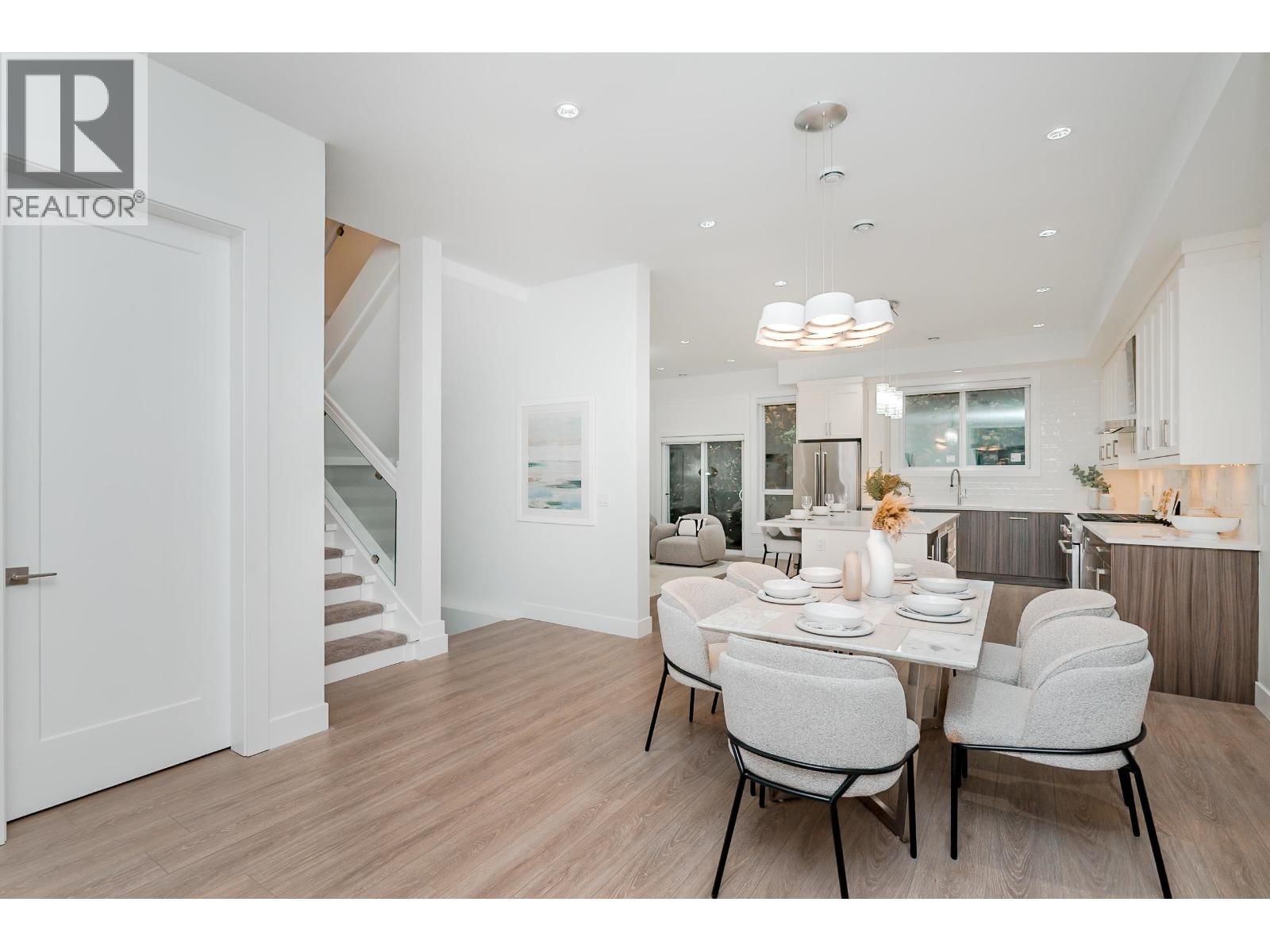 69 - 3295 SUNNYSIDE ROAD Image 10