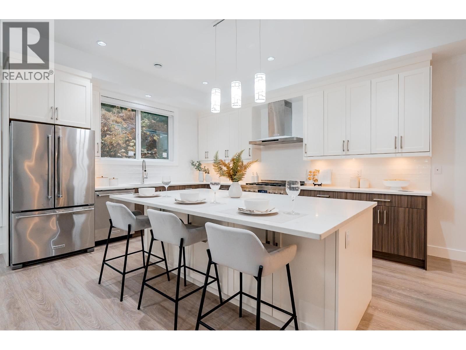 69 - 3295 SUNNYSIDE ROAD Image 17