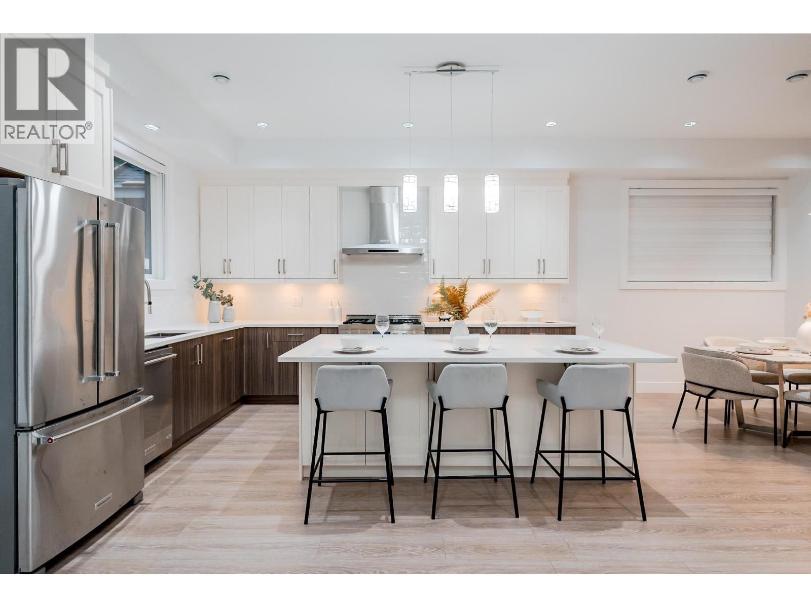 69 - 3295 SUNNYSIDE ROAD Image 18