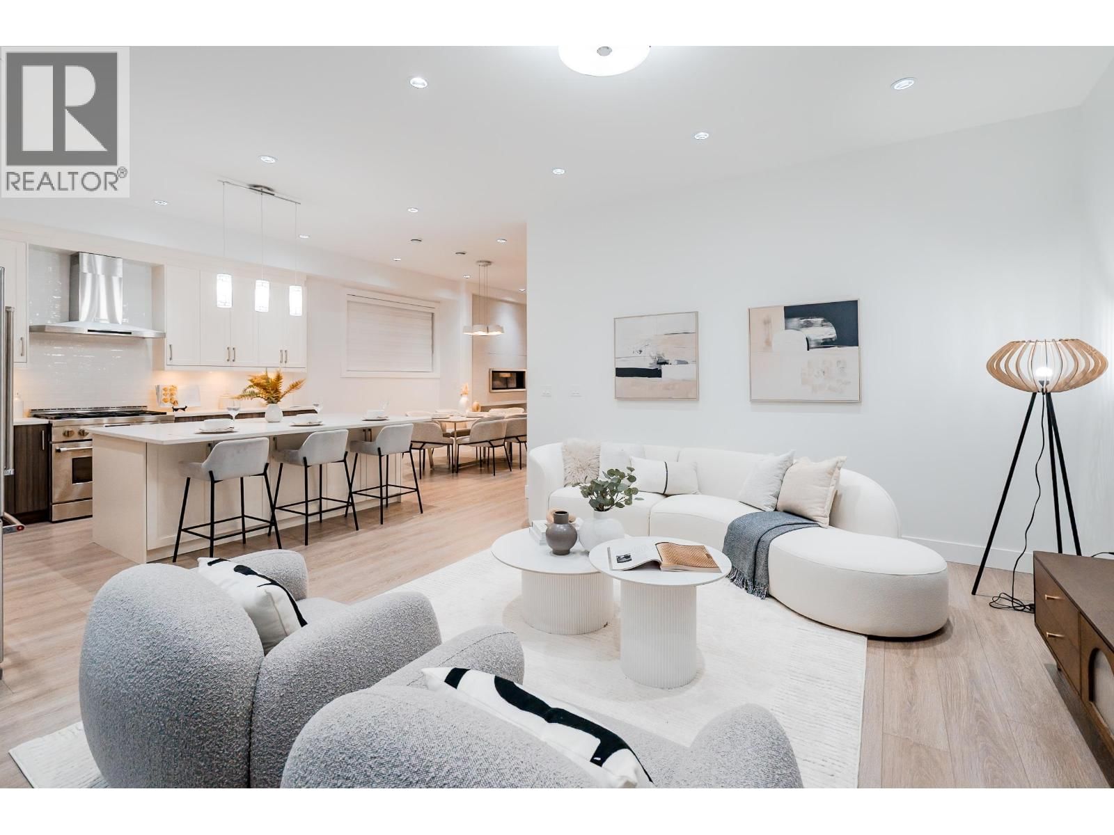 69 - 3295 SUNNYSIDE ROAD Image 21