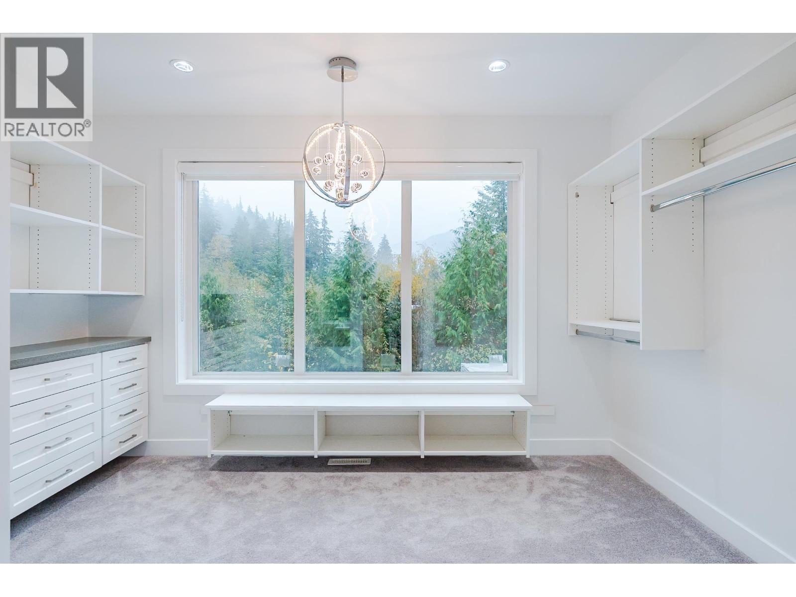 69 - 3295 SUNNYSIDE ROAD Image 34