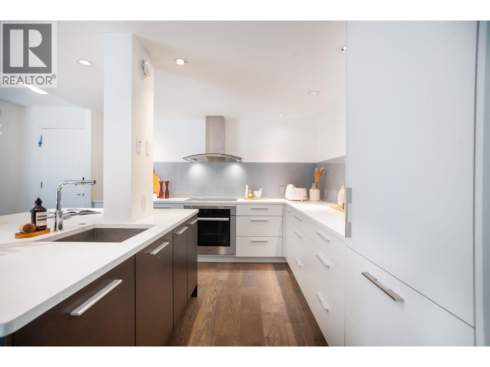 316 - 4900 CARTIER STREET Image 10