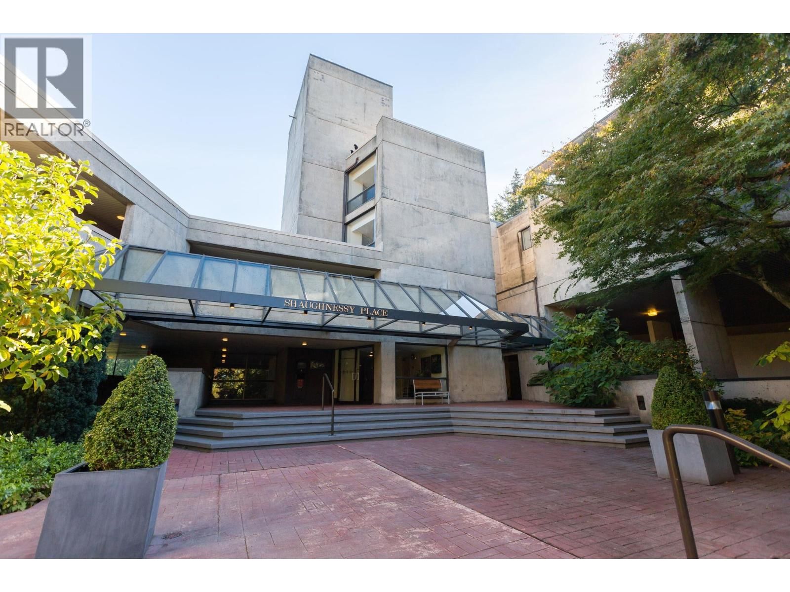 316 - 4900 CARTIER STREET Image 35