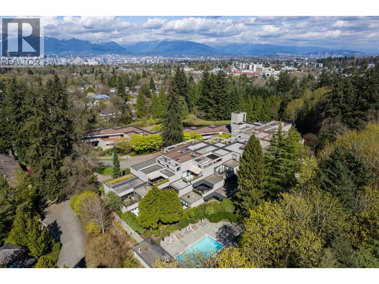 316 - 4900 CARTIER STREET Image 36