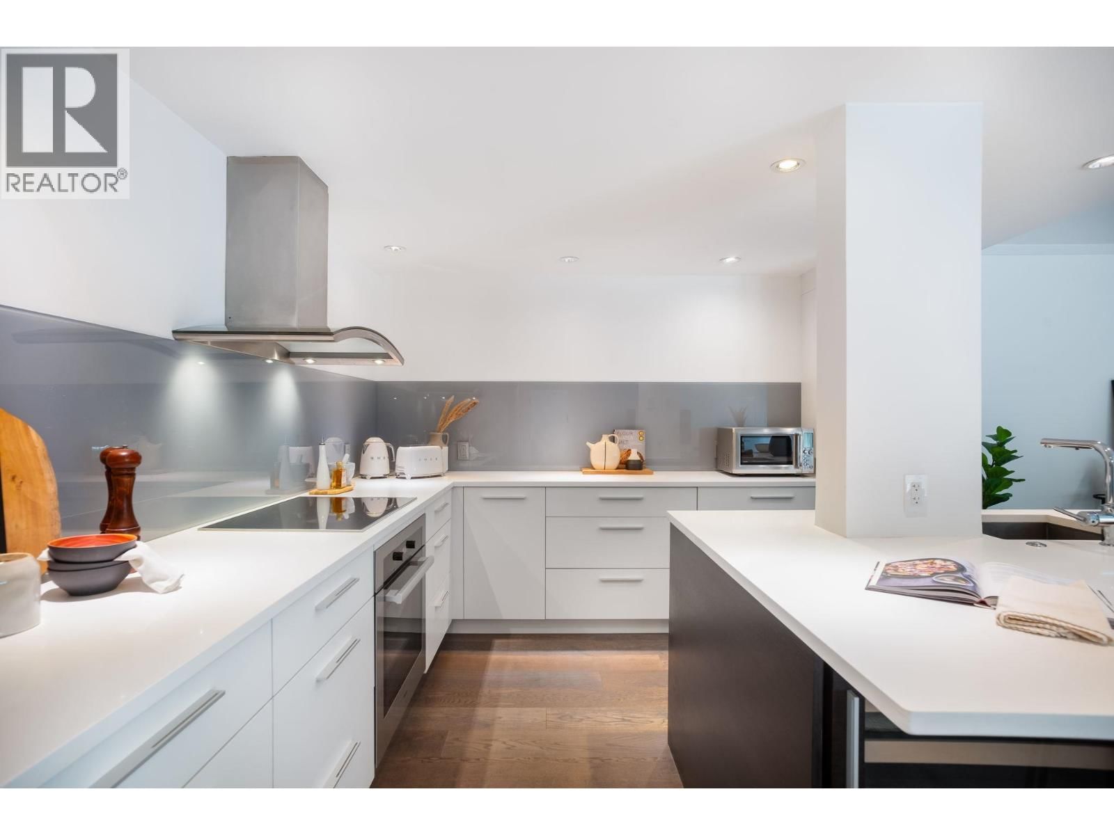 316 - 4900 CARTIER STREET Image 9