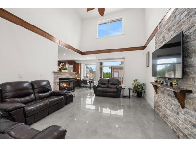 14444 82A Avenue | Surrey British Columbia | Slide Image Twelve