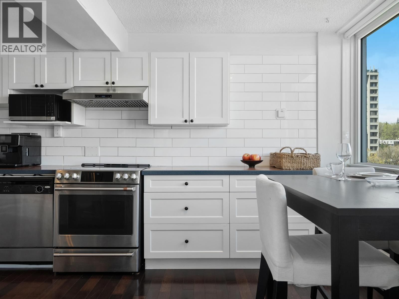 1203 - 31 ELLIOT STREET Image 10