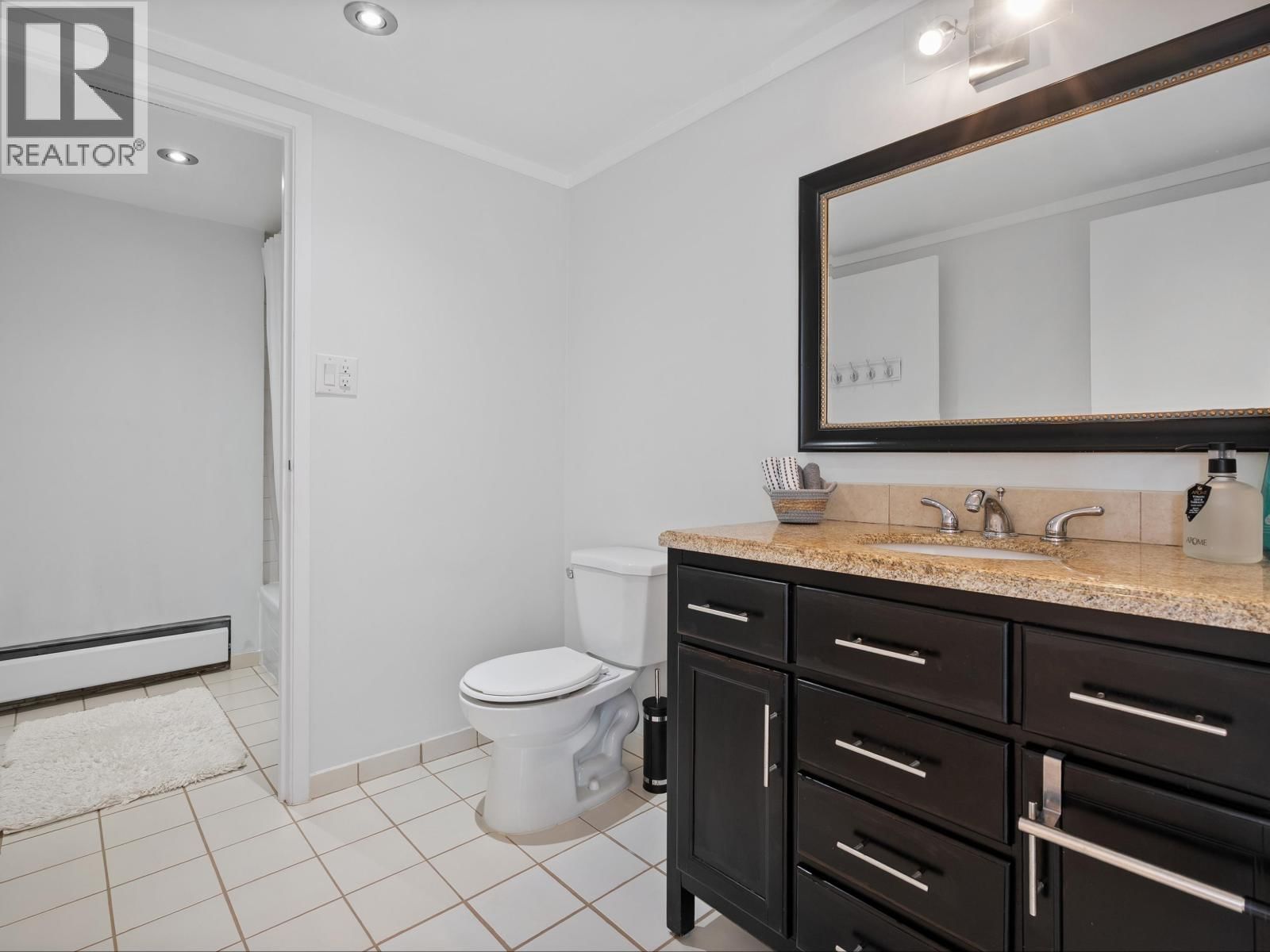 1203 - 31 ELLIOT STREET Image 25