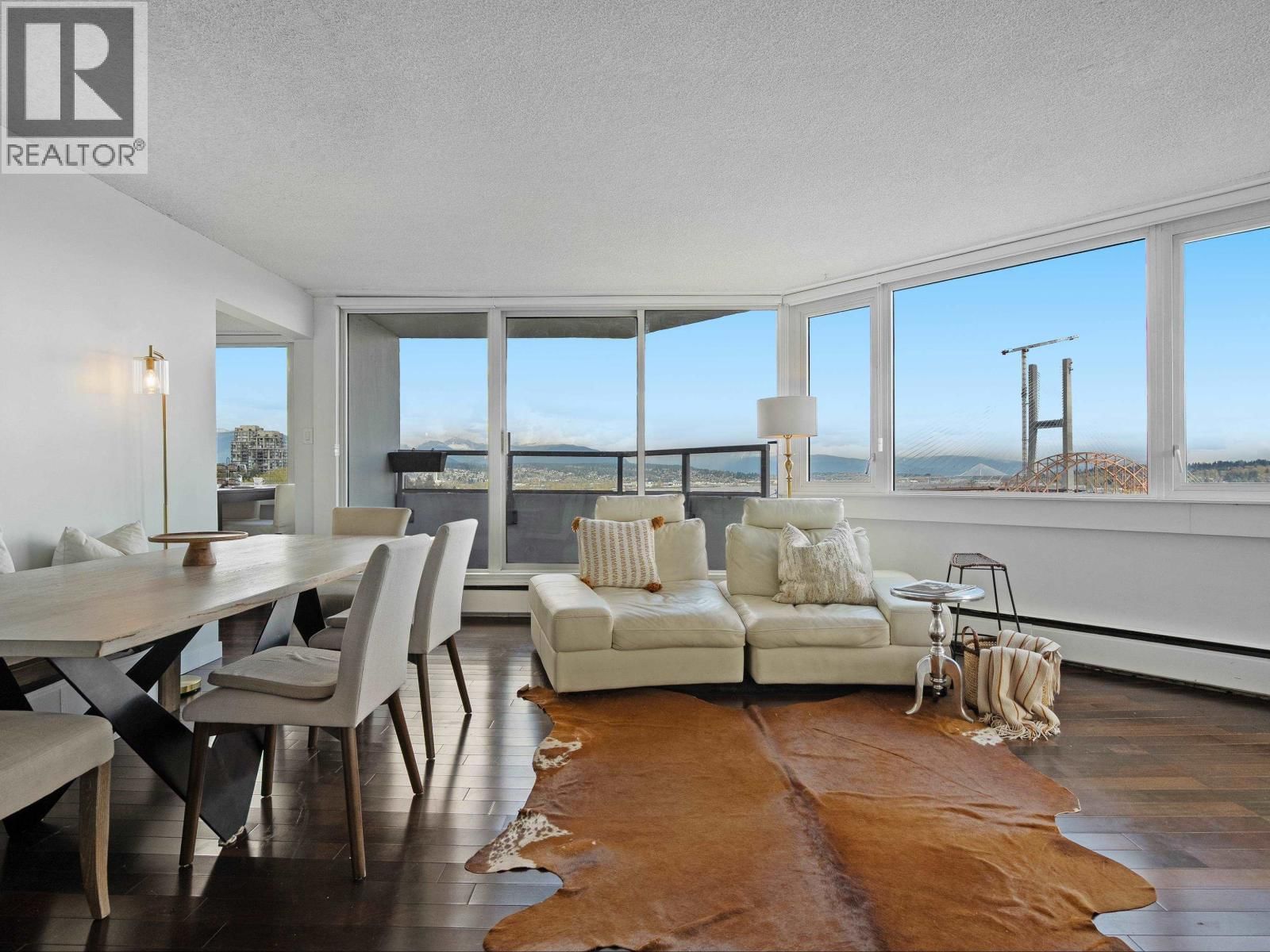 1203 - 31 ELLIOT STREET Image 3