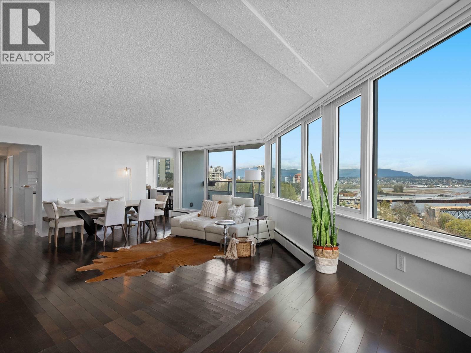 1203 - 31 ELLIOT STREET Image 4