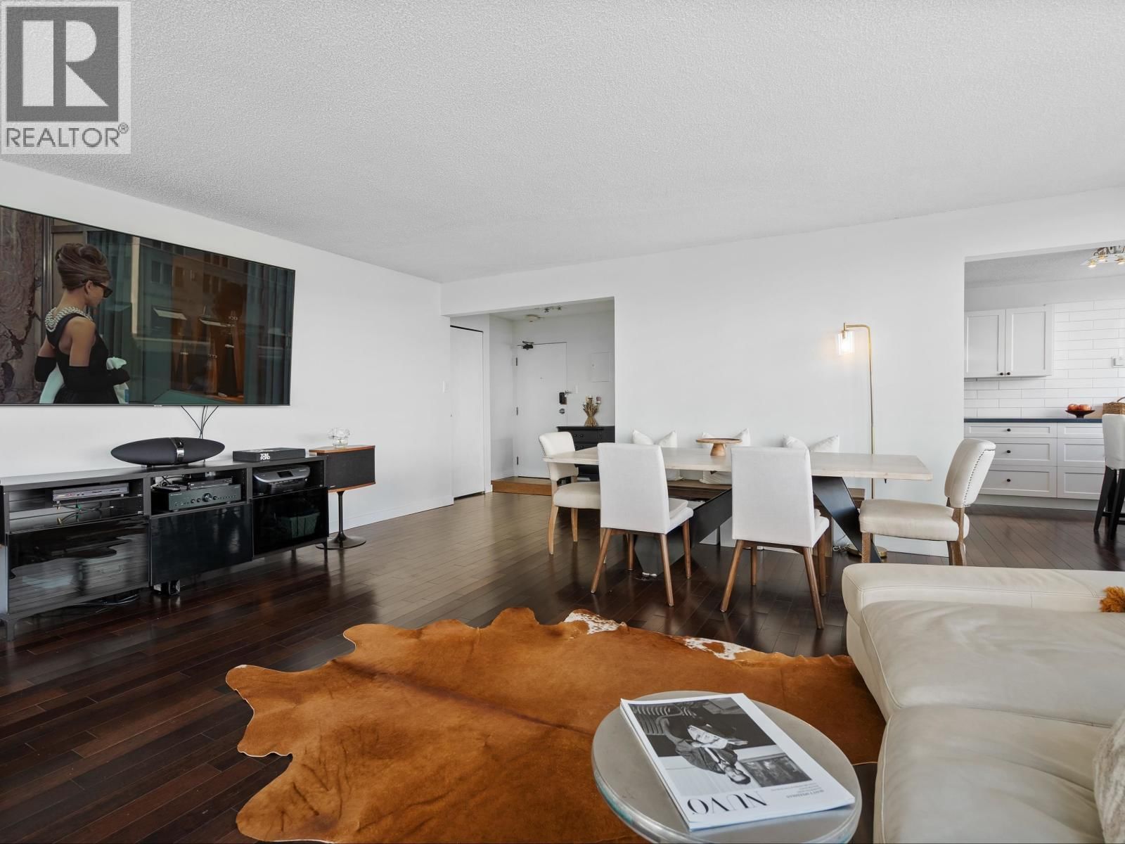 1203 - 31 ELLIOT STREET Image 7