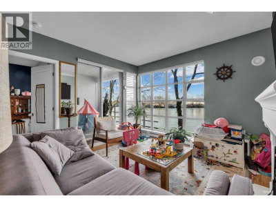 2020 KENT AVENUE SOUTH | Vancouver British Columbia | Slide Image Ten
