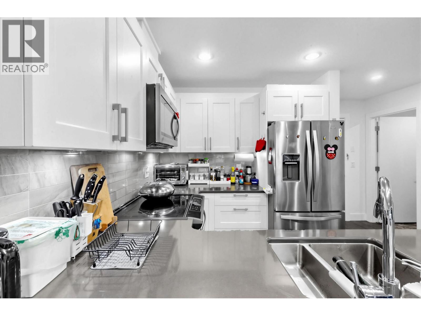 401 - 1990 WESTMINSTER AVENUE Image 10