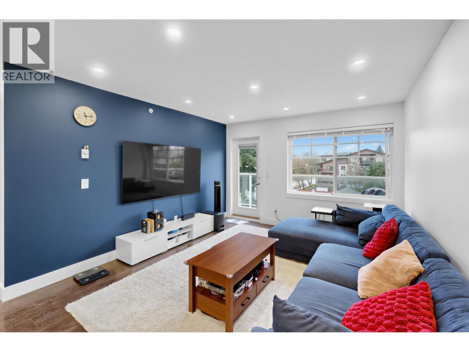 401 - 1990 WESTMINSTER AVENUE Image 12