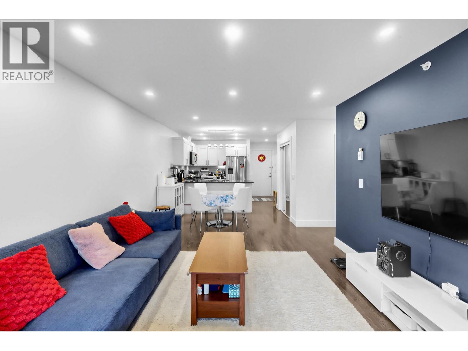 401 - 1990 WESTMINSTER AVENUE Image 17