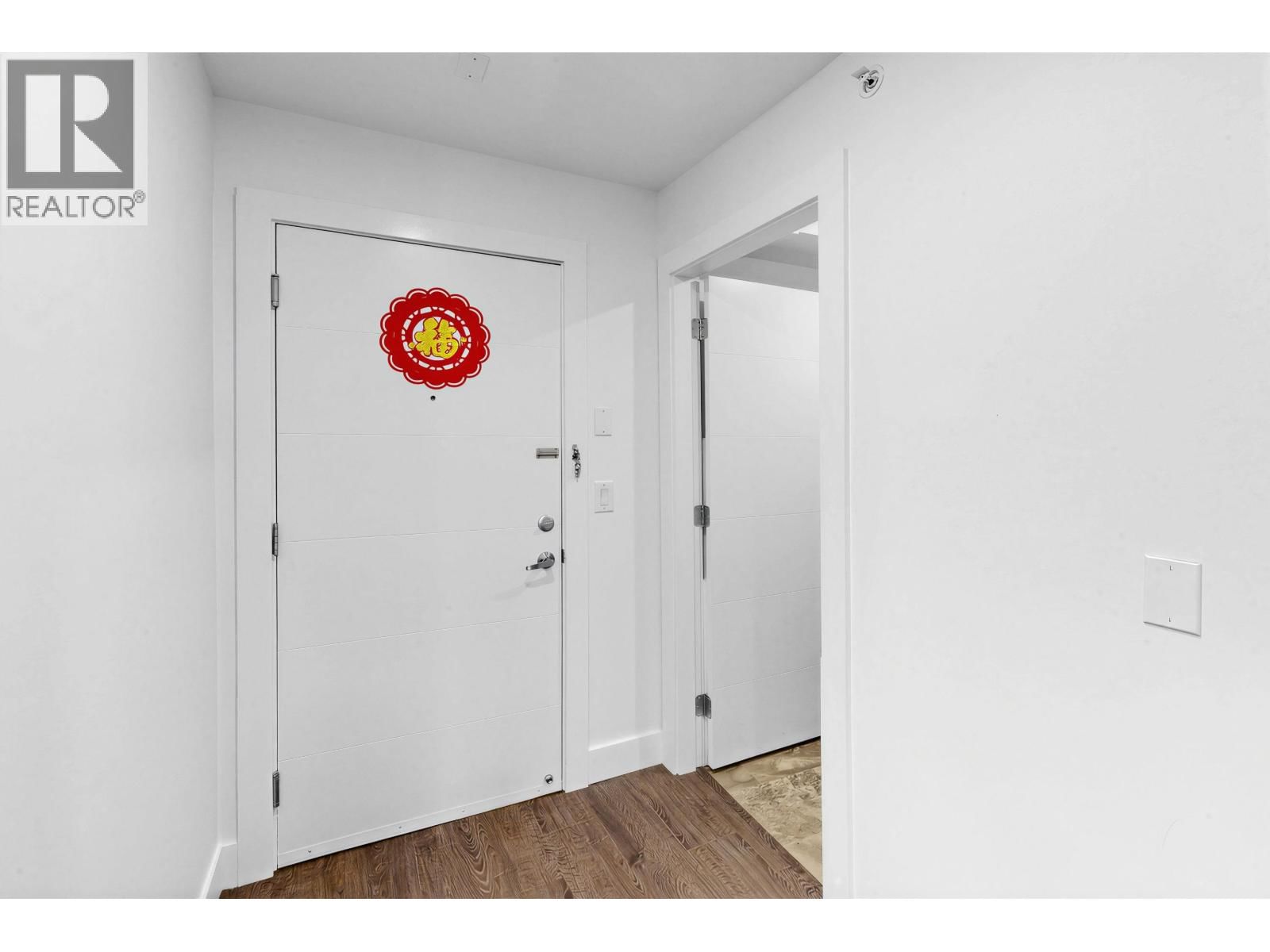 401 - 1990 WESTMINSTER AVENUE Image 26