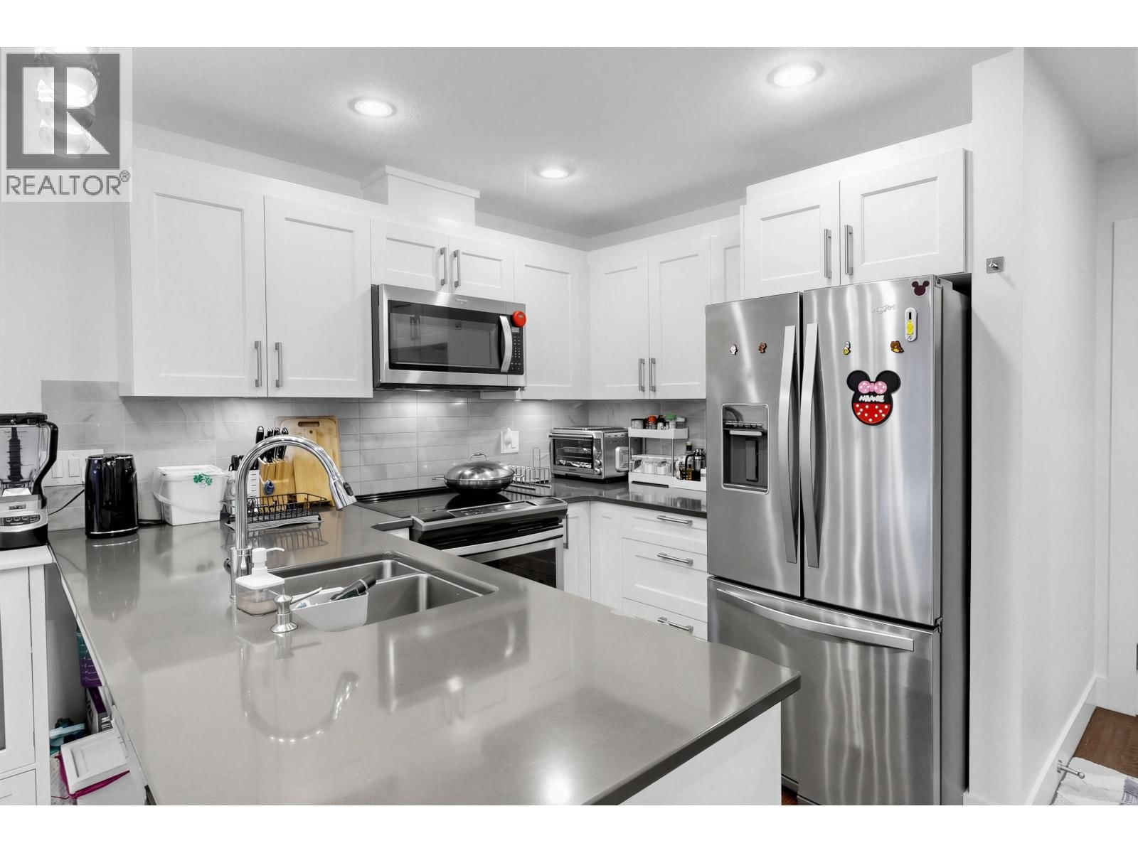 401 - 1990 WESTMINSTER AVENUE Image 7