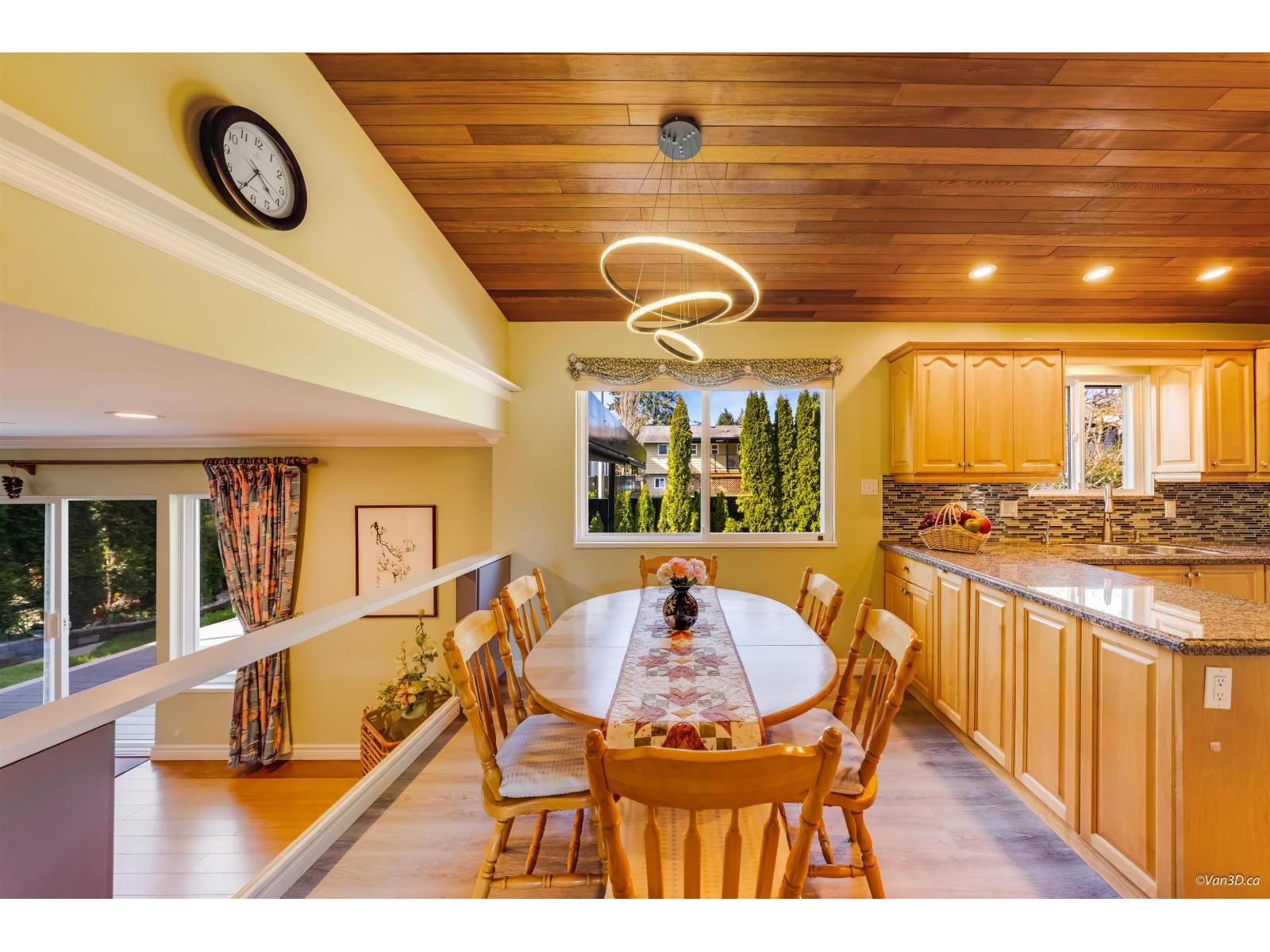 11761 CASCADE DRIVE Image 13