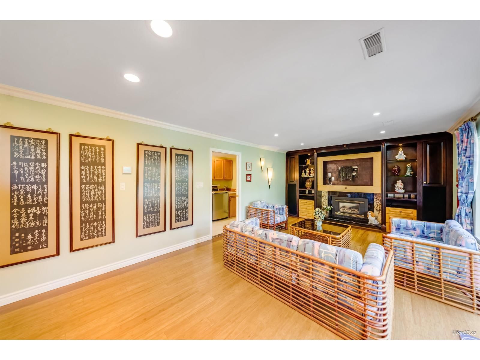 11761 CASCADE DRIVE Image 17