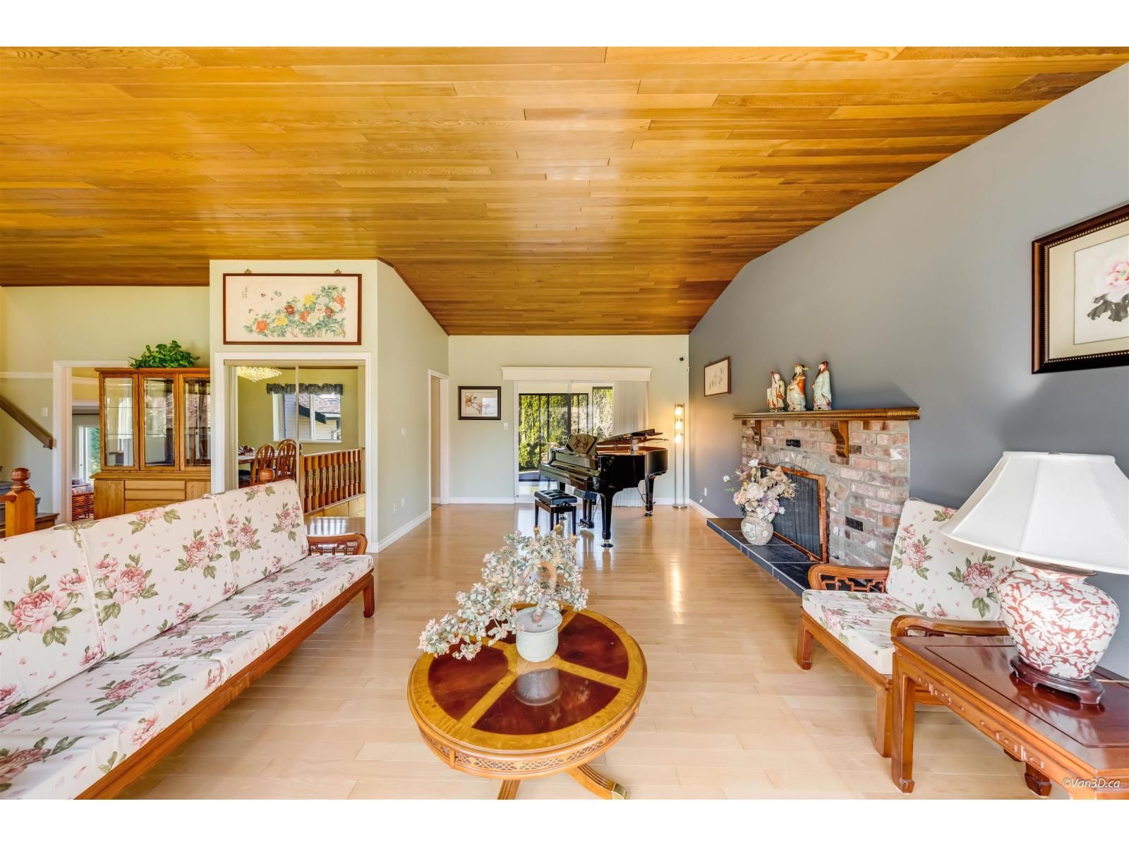 11761 CASCADE DRIVE Image 23