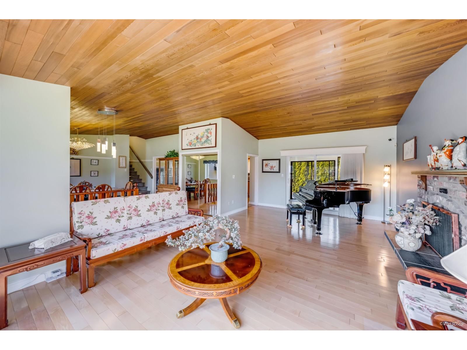 11761 CASCADE DRIVE Image 24