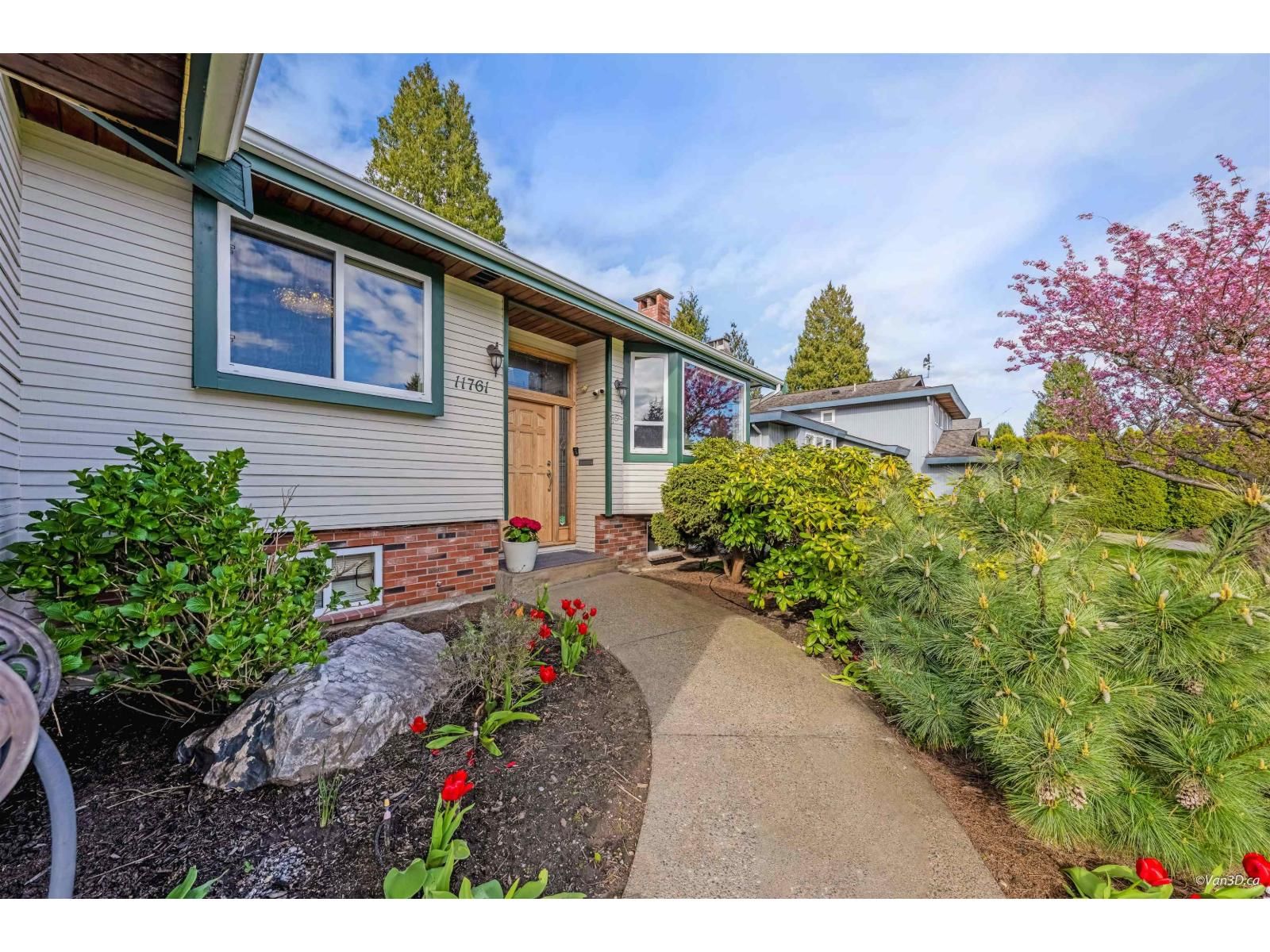 11761 CASCADE DRIVE Image 3