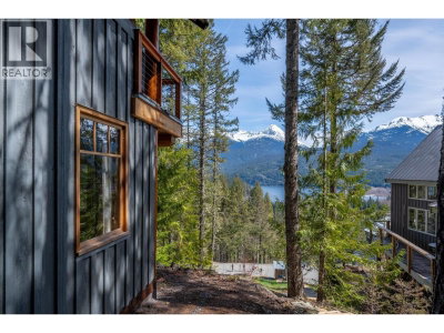 8396 MOUNTAIN VIEW Drive | Whistler British Columbia | Slide Image Twenty-three