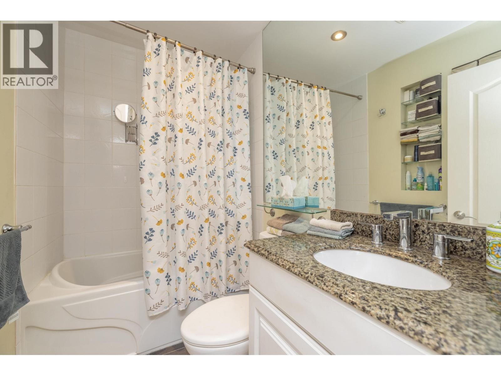 1119 CLOVERLEY STREET Image 12