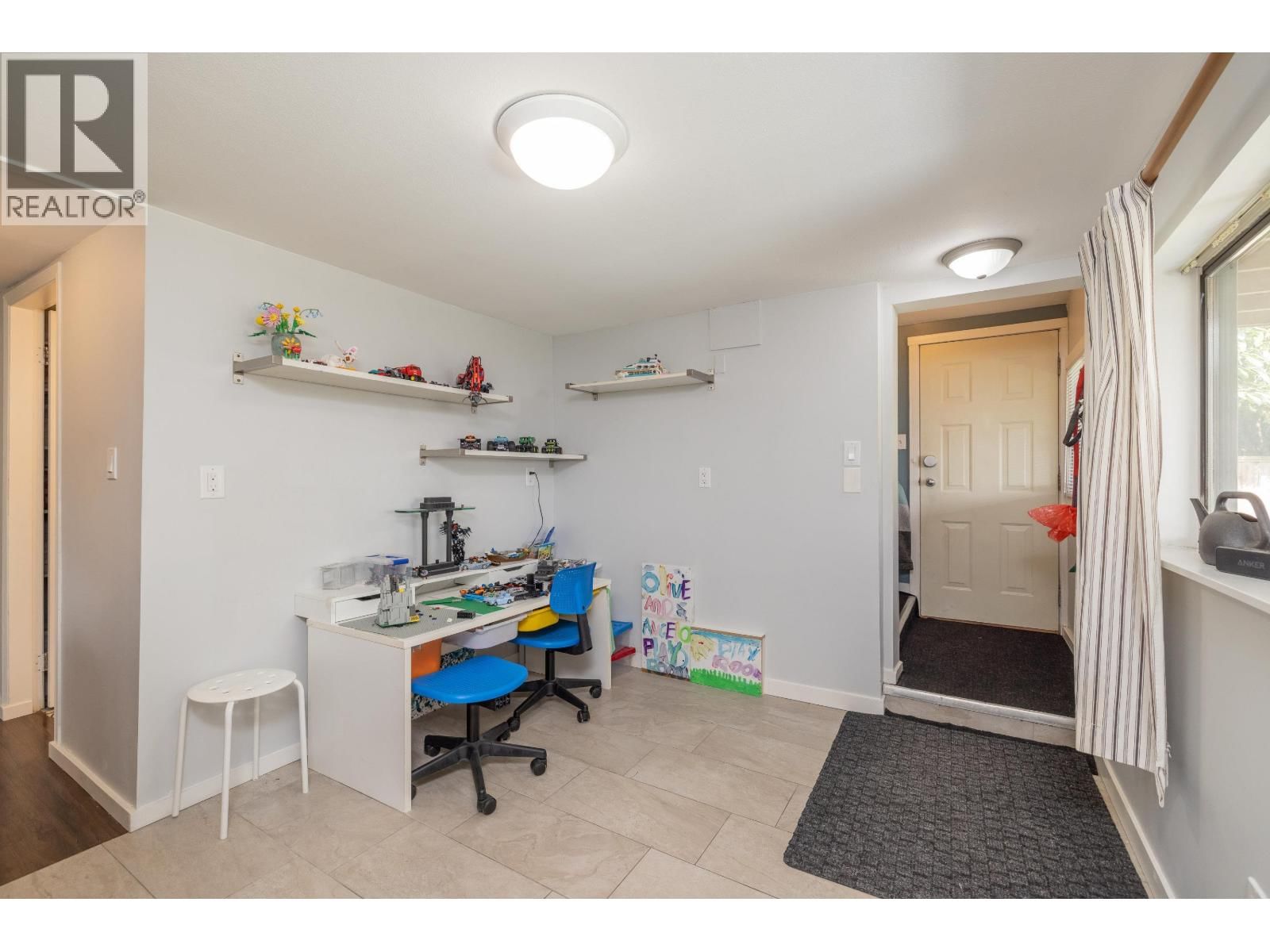 1119 CLOVERLEY STREET Image 21