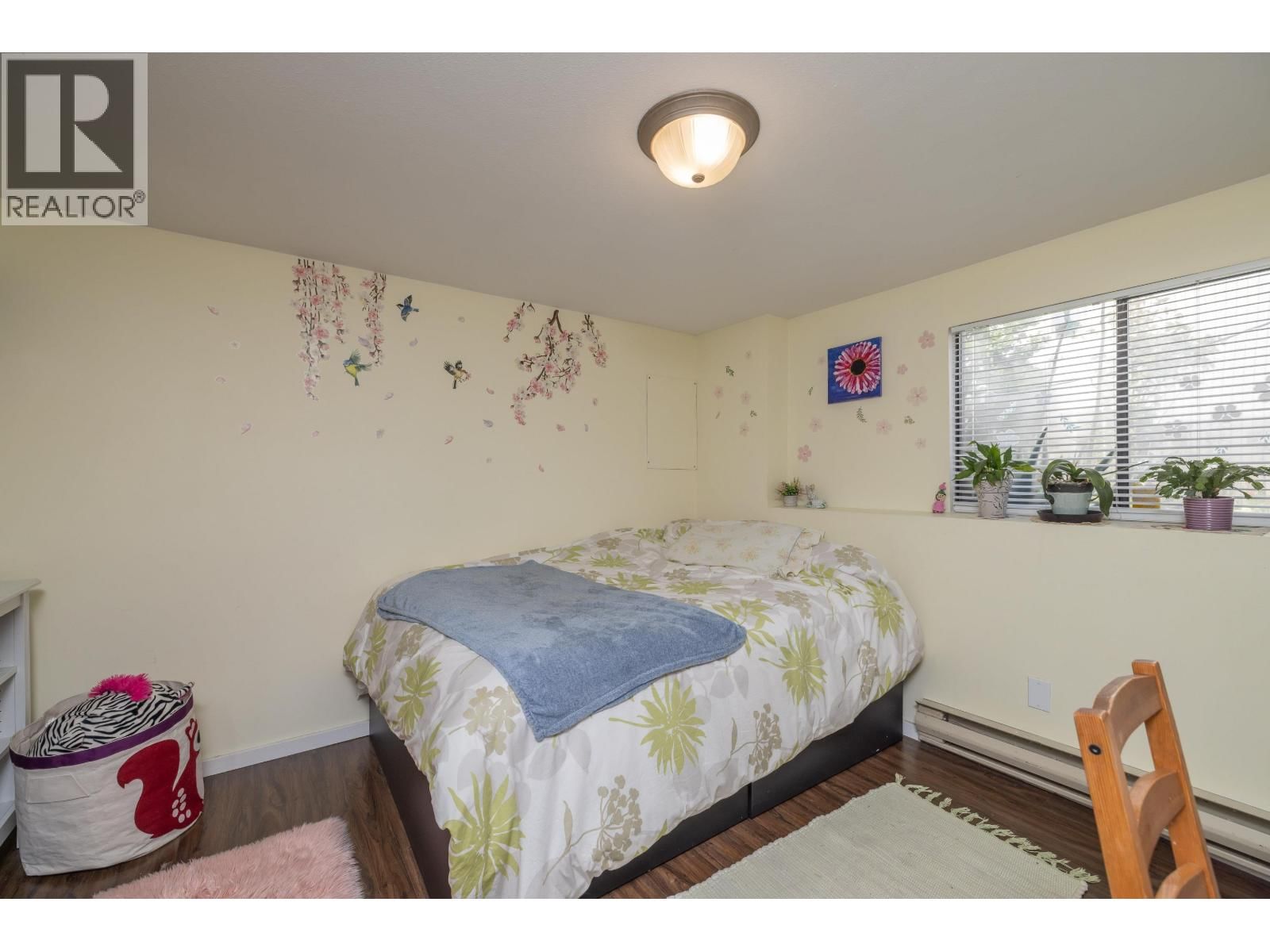 1119 CLOVERLEY STREET Image 23