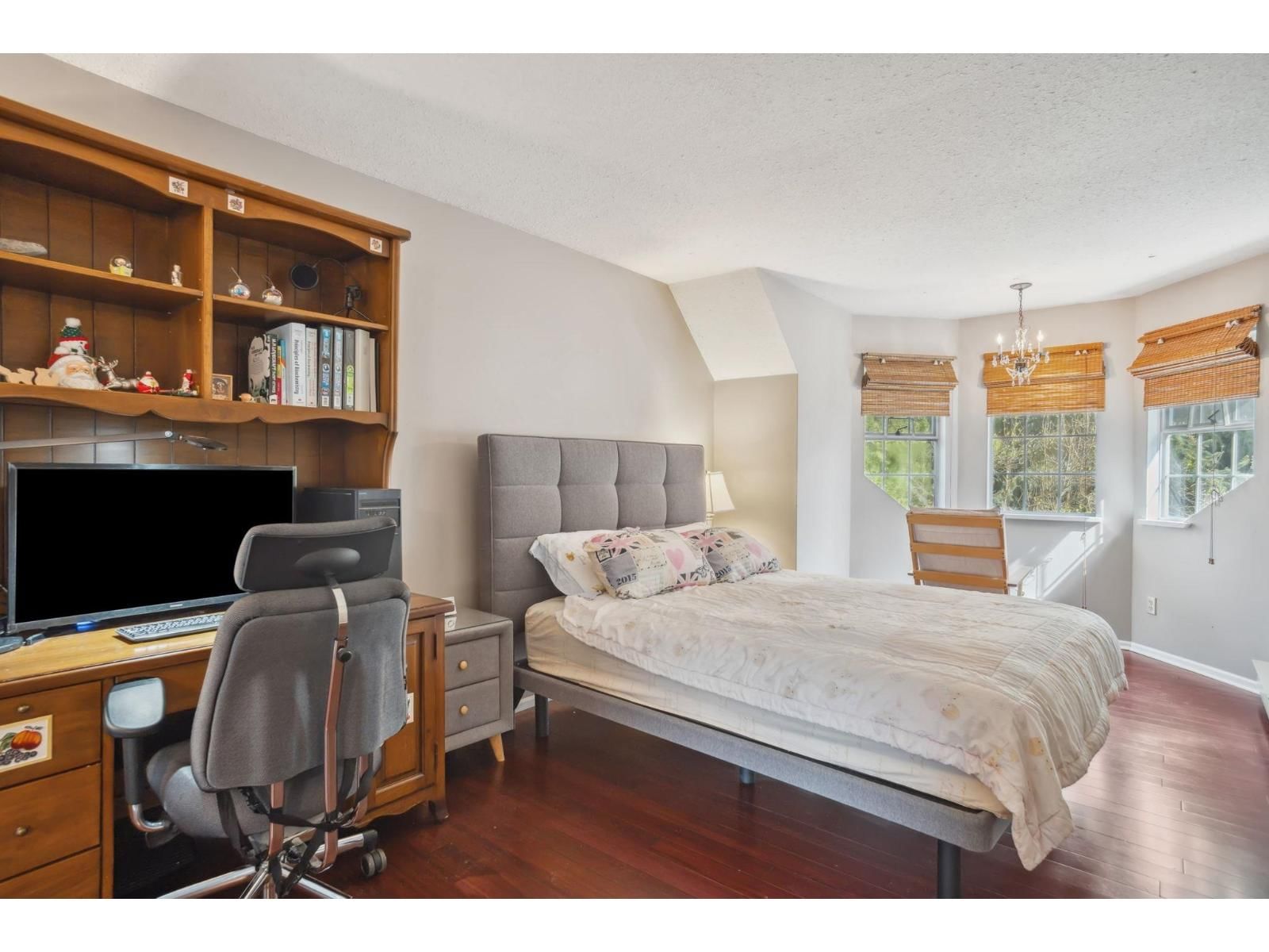 8985 WATSON COURT Image 20