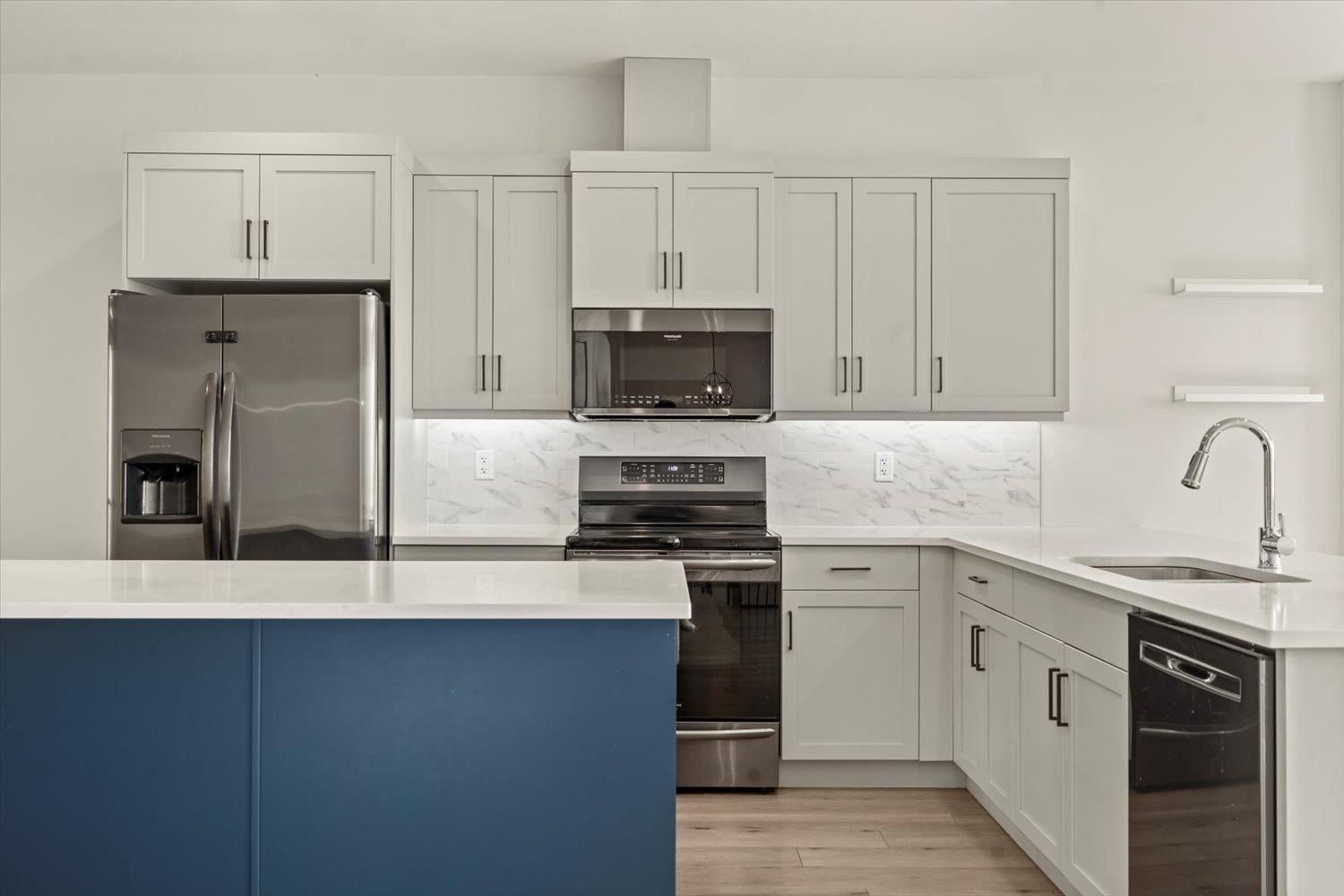 47389 YALE ROAD Image 10