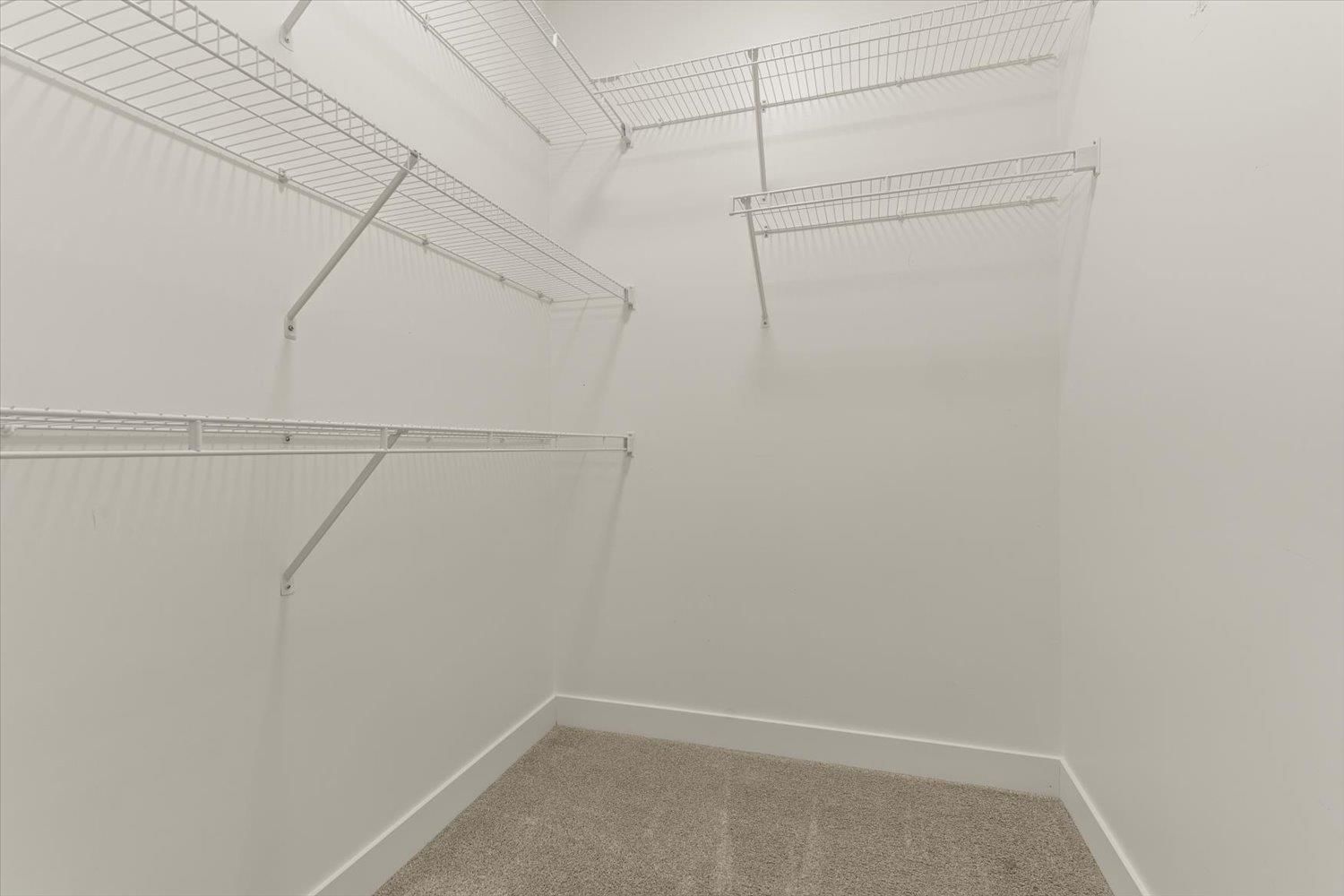 47389 YALE ROAD Image 22